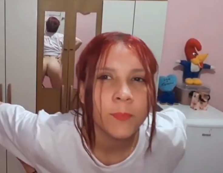 A youtuber Aline Marques teve seu Privacy invadida com fotos dela nua circulando na internet.