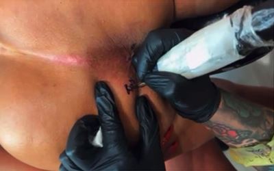 Andressa Urach tatuagem no cuzinho