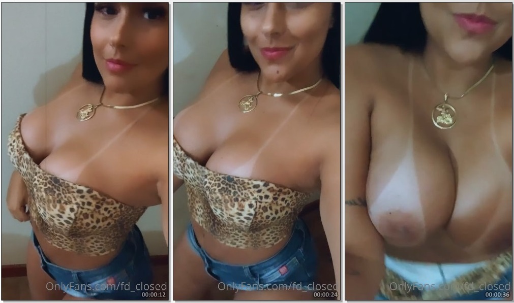 Fabi Duarte arrasando com poses sensuais e exibindo seus lindas teta bronzeados