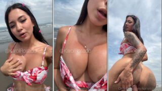 Novinha Karol Rosado se divertindo na praia com um brinquedo grande na pepeca