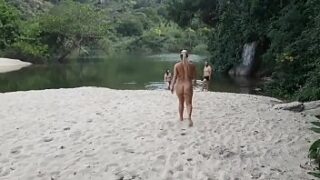 Vídeo de travesti brasileiro