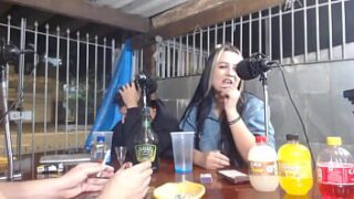 Amadoras coroas falando muita putaria no boquete