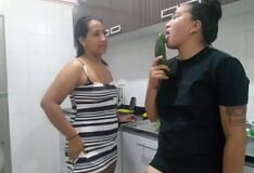 Anal com pepino