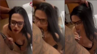 Vídeo caseiro quente com sexo oral molhadinho