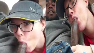 Funcionária do Mc Donalds fudendo gostoso oral em cliente no drive-thru