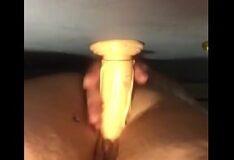 Mamãe ebony dildo na parede